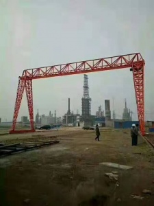 龍門起重機(jī)