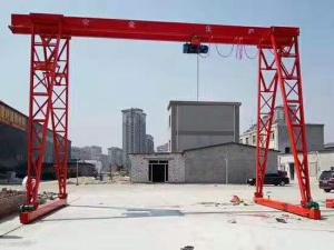 龍門起重機(jī)