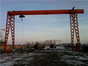 龍門起重機(jī)