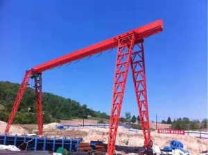 龍門起重機(jī)